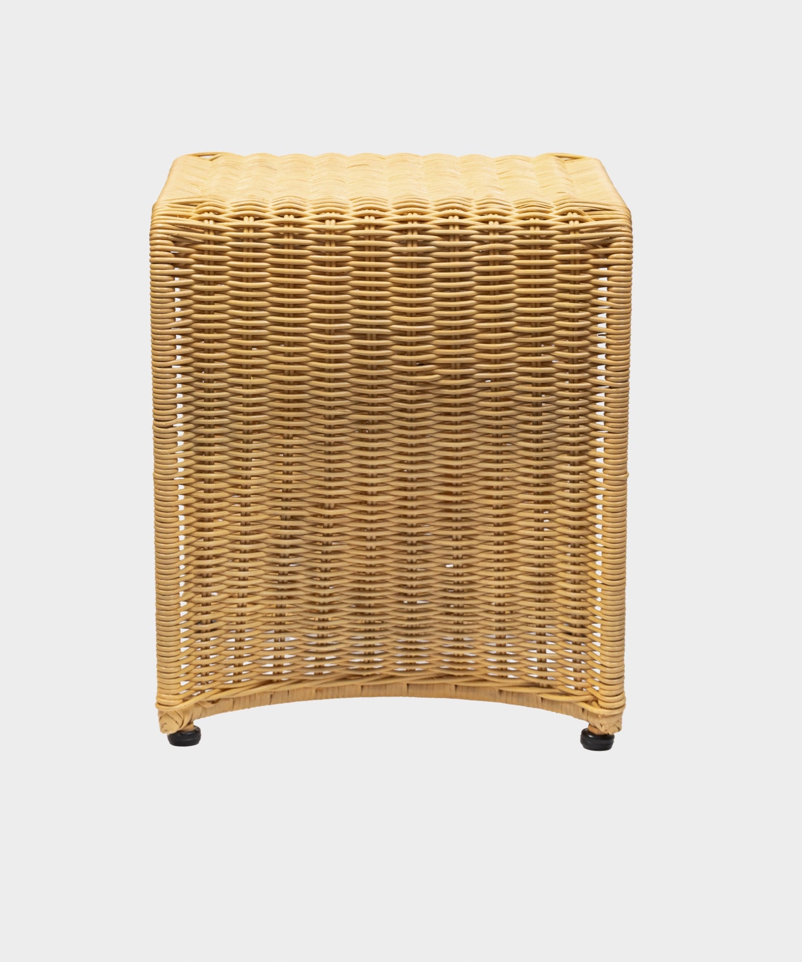 Omega Rattan Yan Sehpa